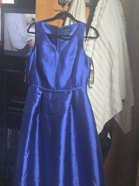 Tahari Vibrant Blue Sleeveless Midi Dress